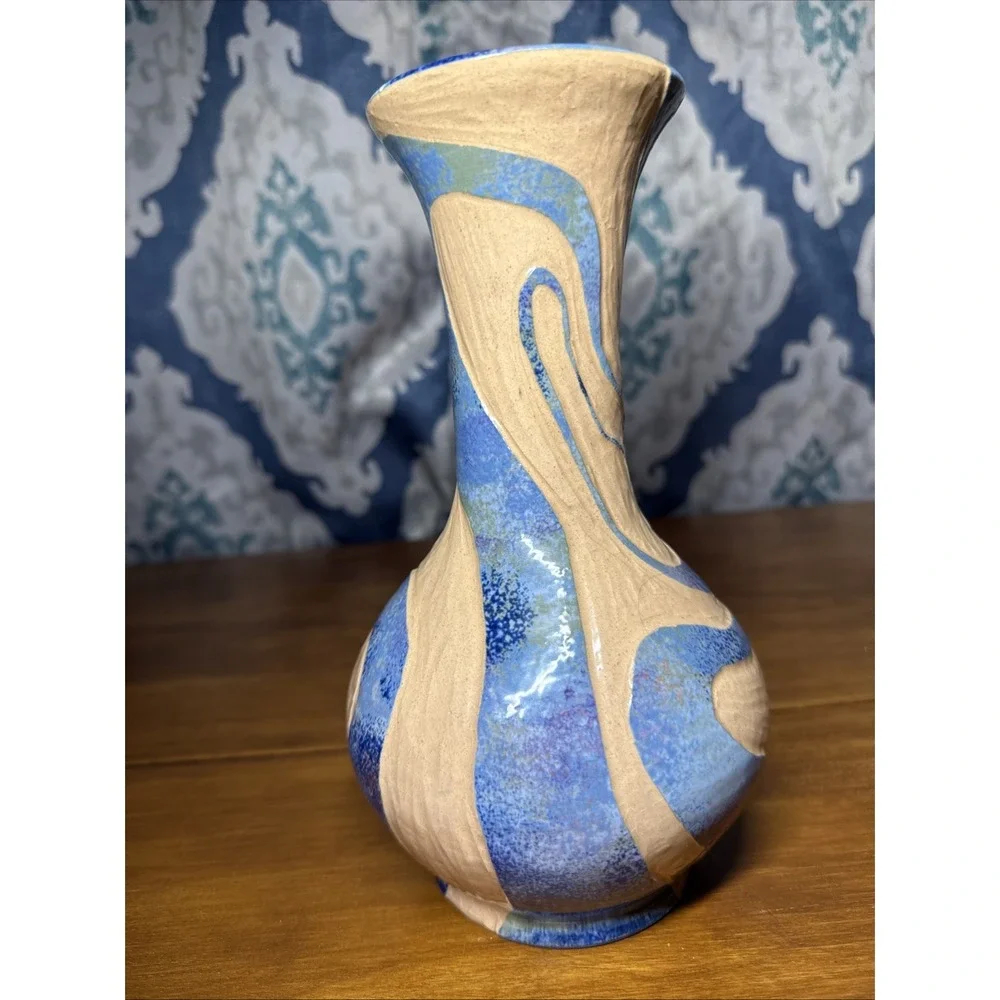 VTG‎  Jamaica Wassi Art Vase Carved Rare Pottery 9 Inches Blue/Tan Abstract 2001